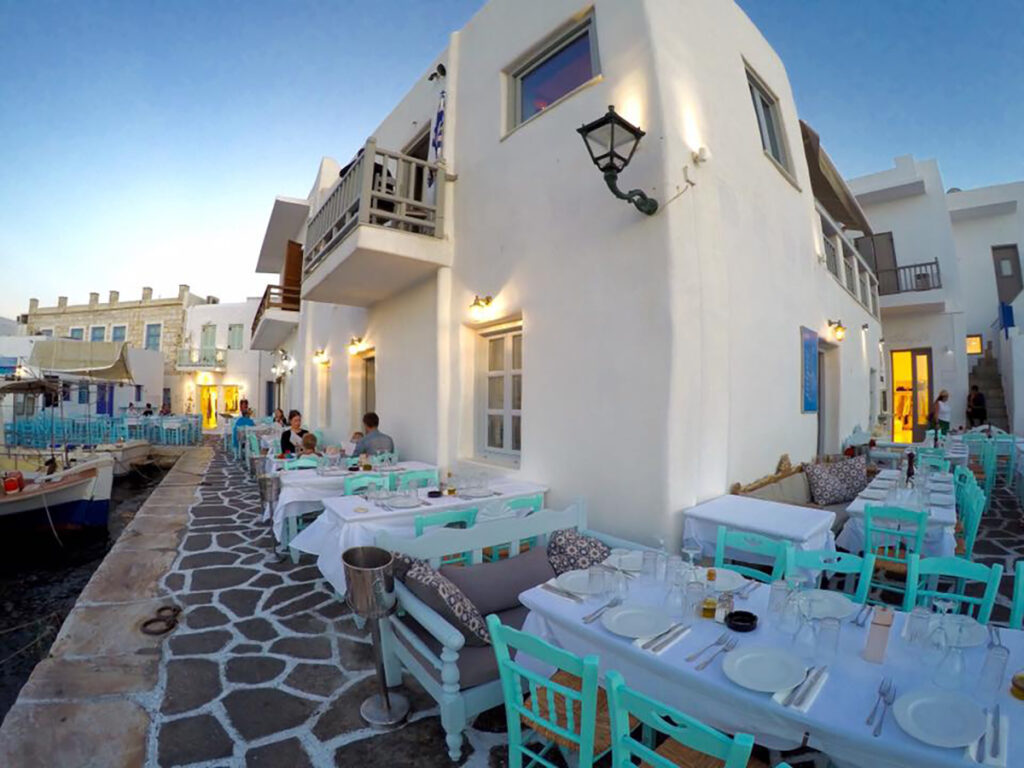 Καλύτερα εστιατόρια στην Πάρο – Mario Restaurant στα Λιβάδια με θέα στη θάλασσα
