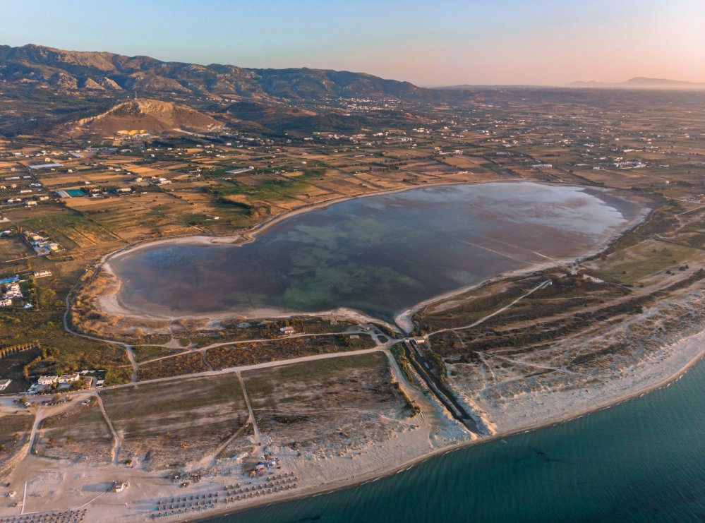 Αλυκές Τιγκακίου στην Κω, παραλία με αμμοθίνες και λιμνοθάλασσα – Καλύτερες παραλίες στην Κω