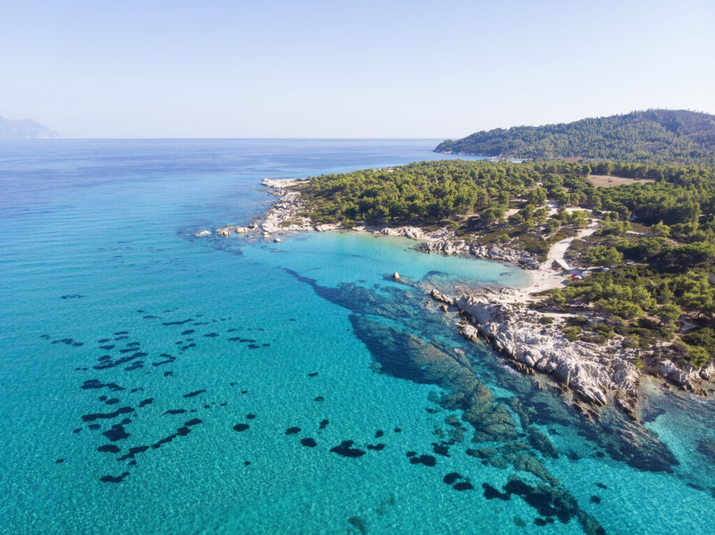 αξίδι στη Λέσβο – Παράλια με καταγάλανα νερά και πευκοδάση