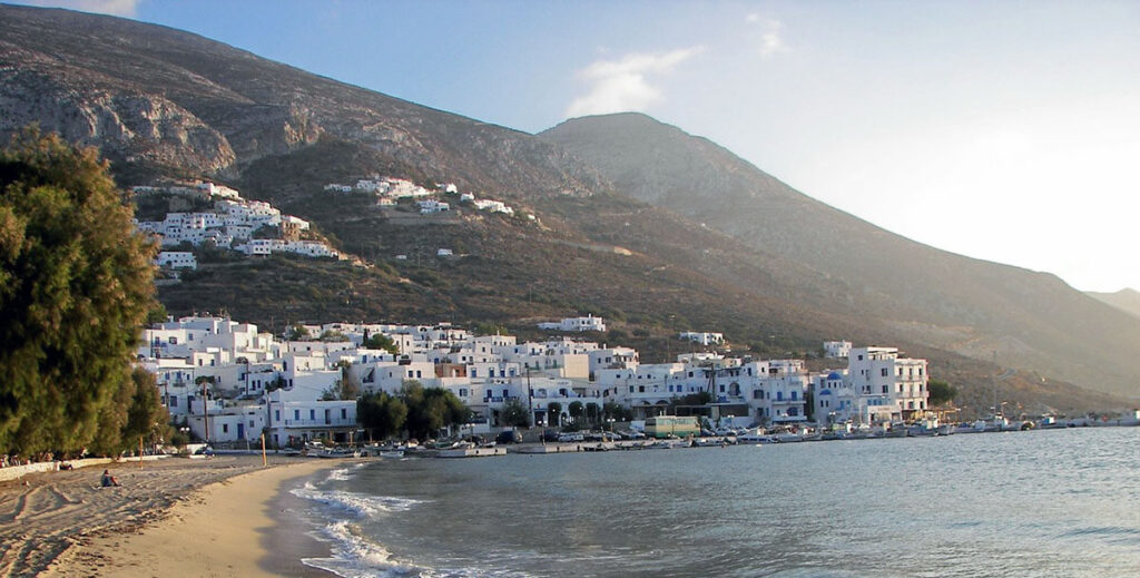 Ταξίδι στην Αμοργό – Ο οικισμός της Αιγιάλης