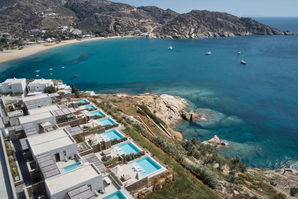 Ios Grand Pool Suites στον Μυλοπότα – καλύτερα ξενοδοχεία στην Ίο