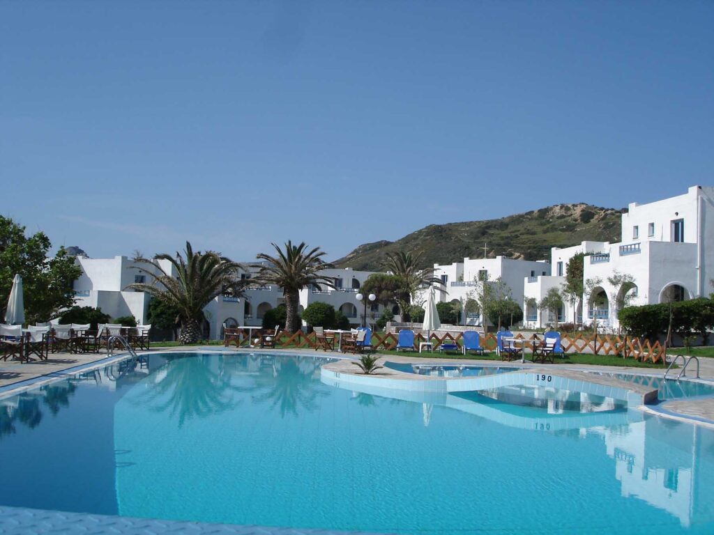 Καλύτερα ξενοδοχεία στη Σκιάθο – το Skiathos Palace Hotel με θέα στις Κουκουναριές