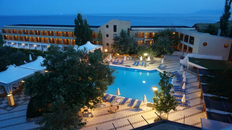 Alexander Beach Hotel & Spa στην Αλεξανδρούπολη – παραθαλάσσιο ξενοδοχείο με πισίνα