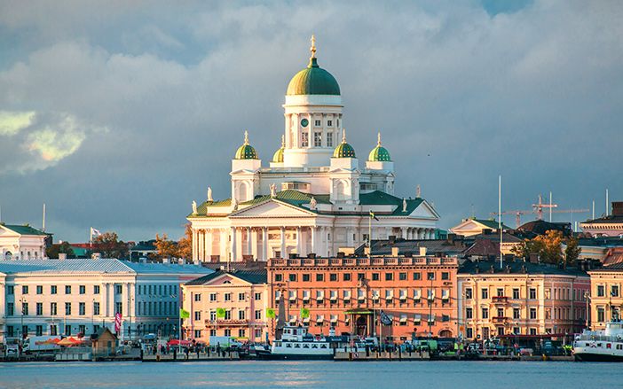 Ο Καθεδρικός Ναός και η προκυμαία του Ελνίσκι – Ταξίδι στο Ελνίσκι
