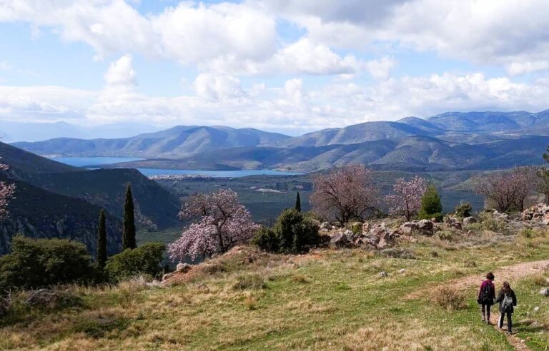 Τα καλύτερα μονοπάτια για πεζοπορία στη Στερεά Ελλάδα