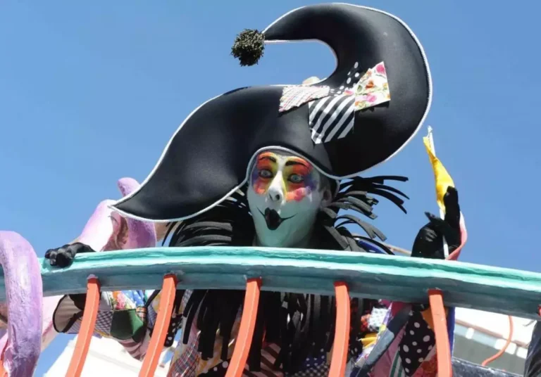 Ρεθεμνιώτικο Καρναβάλι: Το πιο ζωντανό αποκριάτικο ραντεβού της Κρήτης