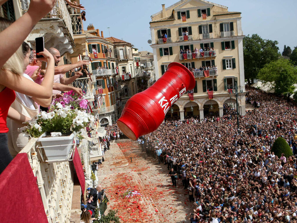 Πού να πάτε το Πάσχα στην Ελλάδα: 5 κορυφαίοι προορισμοί για αξέχαστες διακοπές