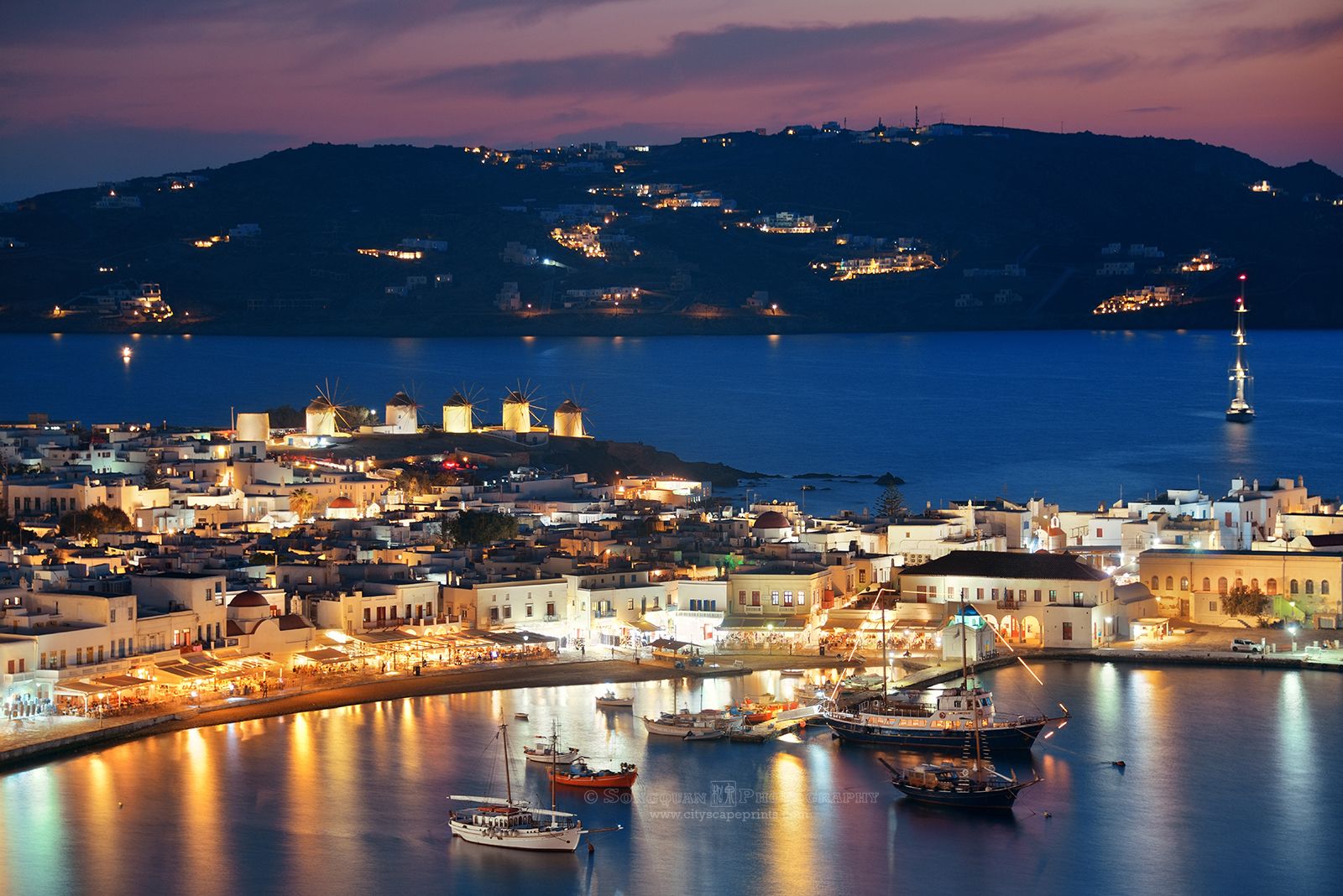 Mykonos Nightlife Transport: How to Move Easily Between Clubs