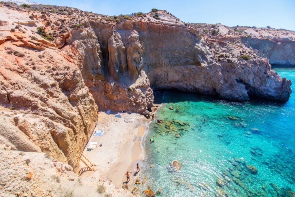 Hidden Beaches in Milos: How to Reach the Island’s Most Secluded Spots (And Why Most Travelers Miss Them)